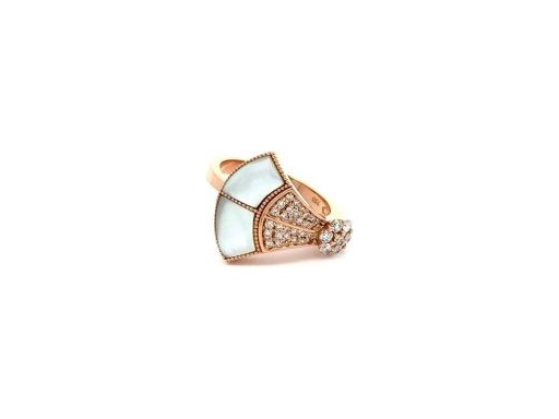 18K Rose Gold Fan-Shaped Ring with Natural Diamonds and Mother-of-Pearl Inlay